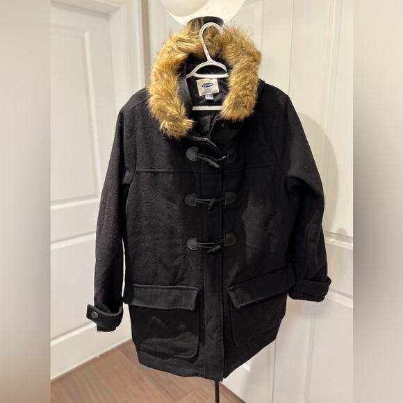 Black jacket XL Old Navy faux fur collar. - Picture 2 of 3